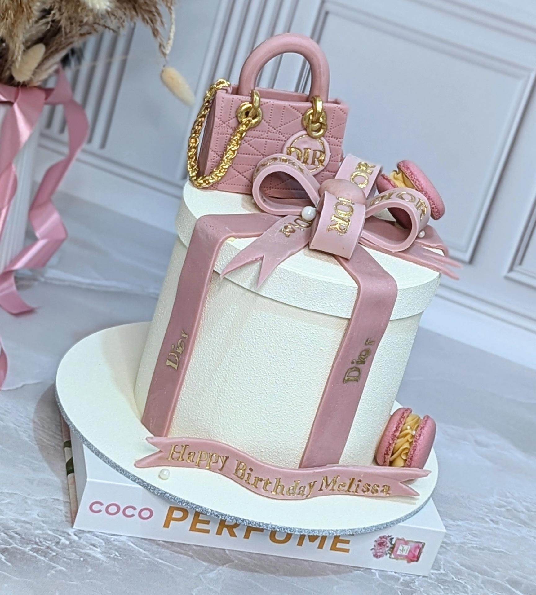 Custom Cakes made by Sweet Panda